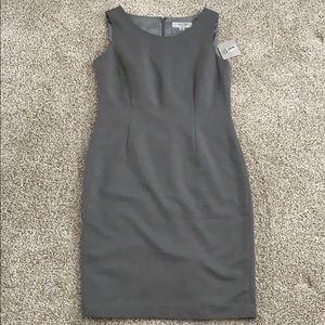 Gray fitted business dress